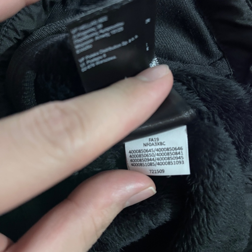 The North Face Osito Quarter Zip Silken Fleece Pullover - Picture 13 of 13
